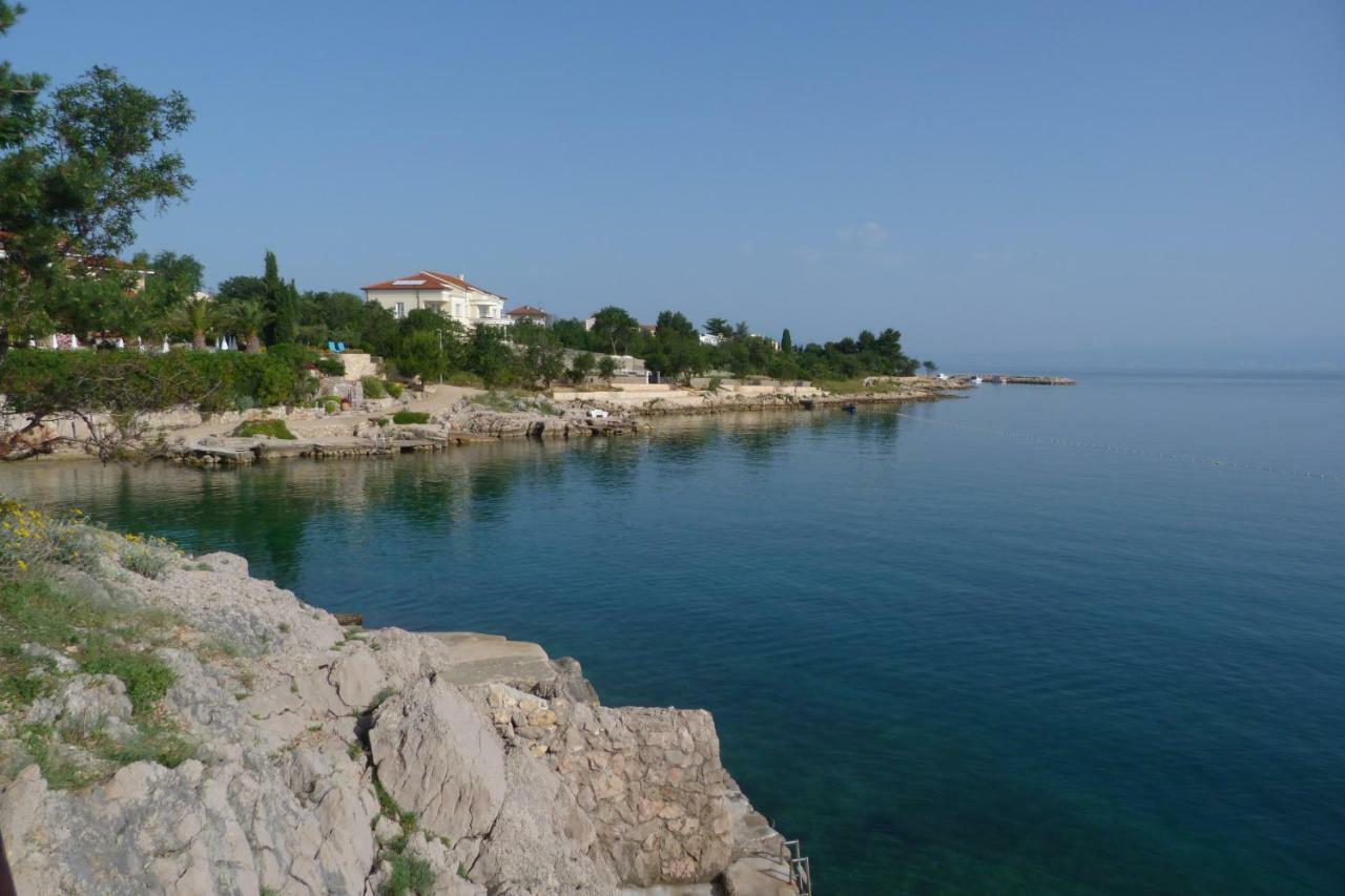 Apartments Monja & Dadi, Malinska, Vantacici Luaran gambar