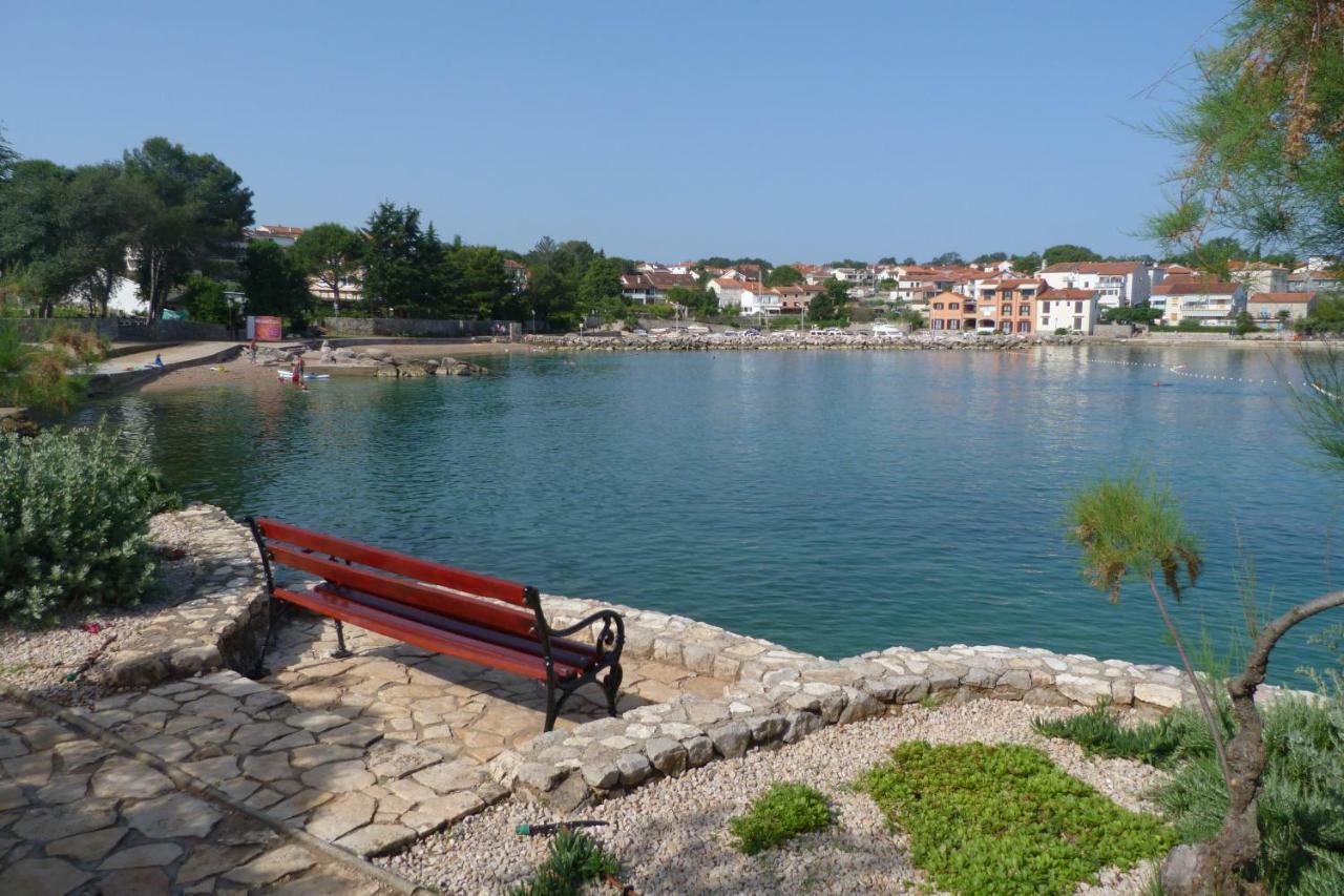 Apartments Monja & Dadi, Malinska, Vantacici Luaran gambar